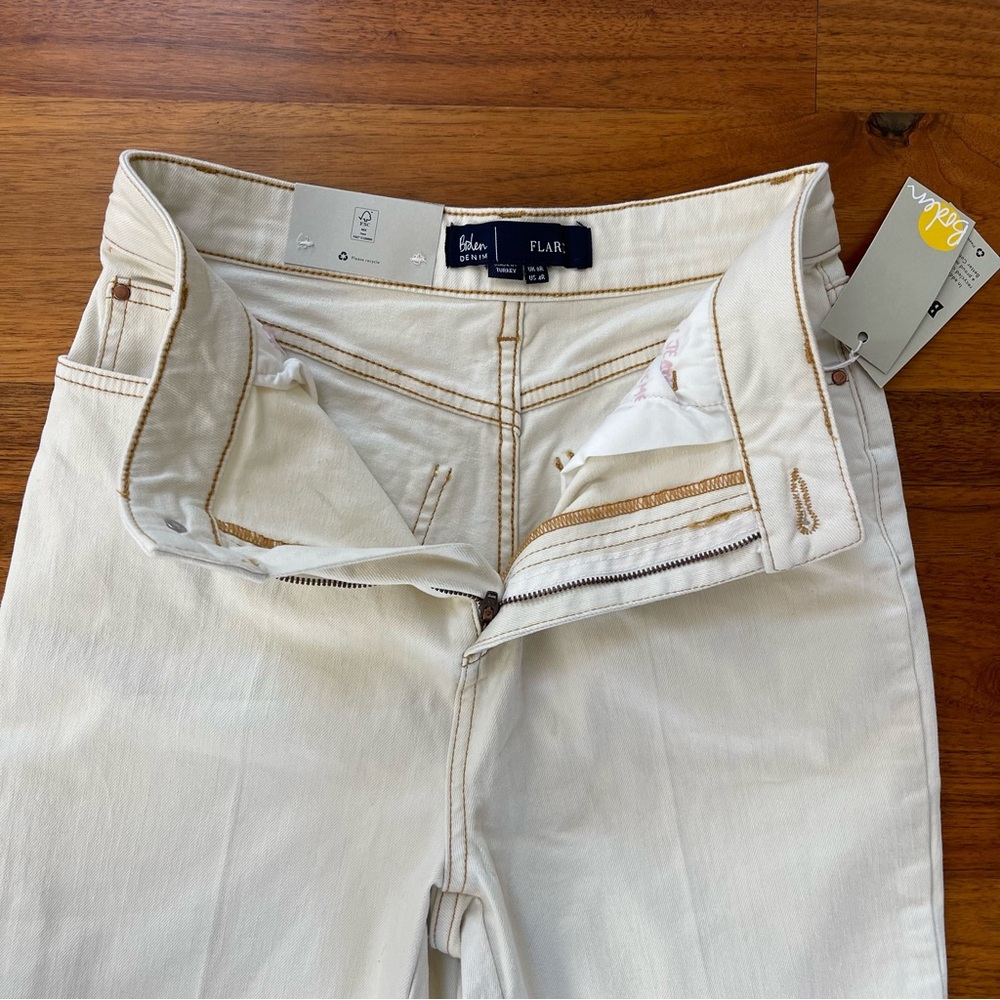 Boden Women’s High Waist Smart Flare Jeans in Ecru US Size 4 R - Picture 7 of 16